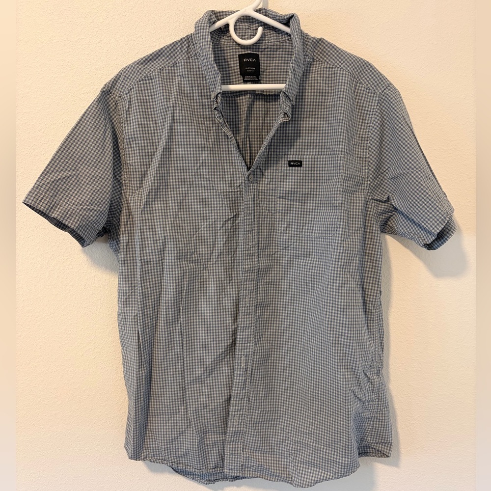 RVCA Men's XL SlimFit Short Sleeve Button Down Shirt Gray Blue Plaid Lightweight